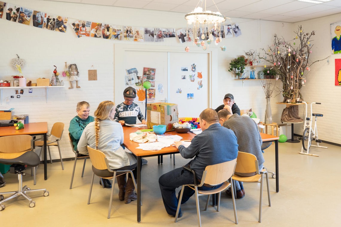 Zideris Rhenen, Plein 1, Dagbesteding Foto Niek Stam 4345
