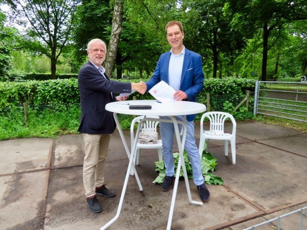 Ondertekening Buitentuin
