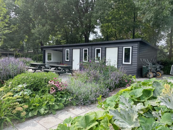 Tuinhuis 6866630F 8339 4451 BAA1 FD9FBD84A275